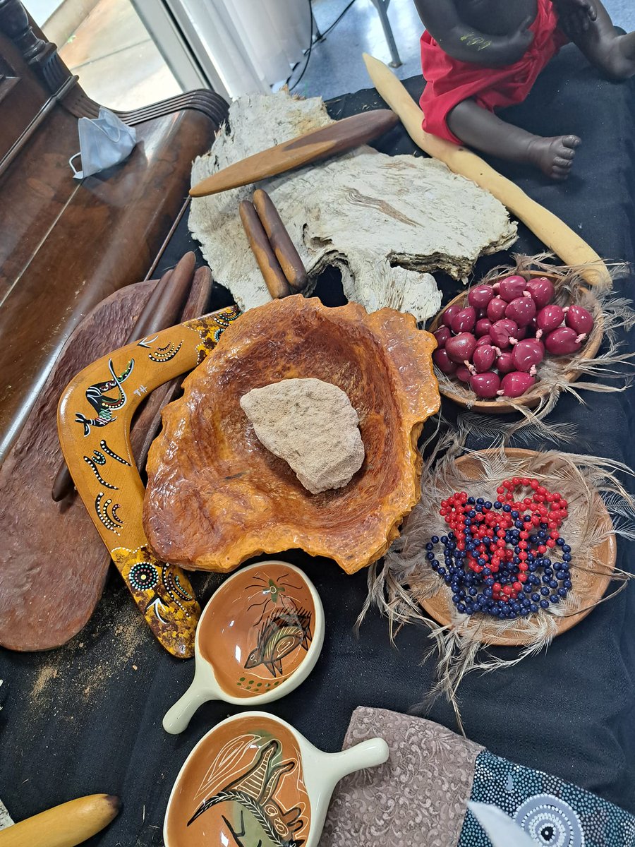 wnswlhd's tweet photo. Team Dubbo celebrated #NAIDOC Week today with a beautiful morning tea, including local dancers. We are very proud to celebrate this year's important theme, "For Our Elders". https://t.co/MmeWcYx8Wq