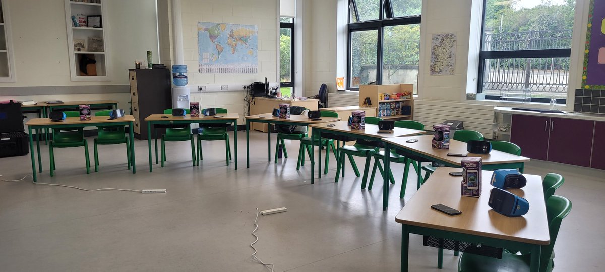 💻 Day #3, and it's Merge Cube time!! Dabbling in a bit of AR with participants today, and I can't wait!! <a href="/CentreLaois/">Laois Education Support Centre</a> @PDST_TechinEd #PDSTDigTech <a href="/mergeedu/">#MergeEDU</a>