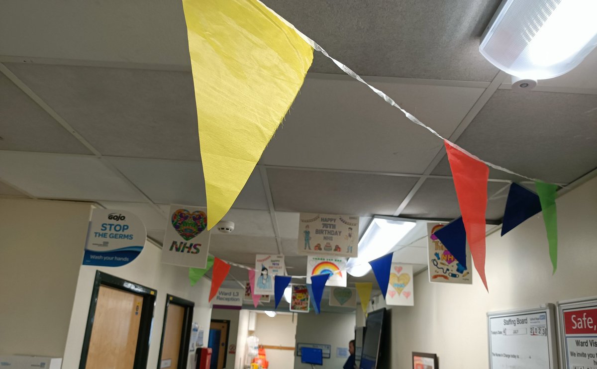 Ward_L3's tweet photo. Happy Birthday NHS
@NHSuk @NHSEngland @SalfordCO_NHS @NCAlliance_NHS @ExpTeamNCA @NcaPef https://t.co/jw4S0Szhq2