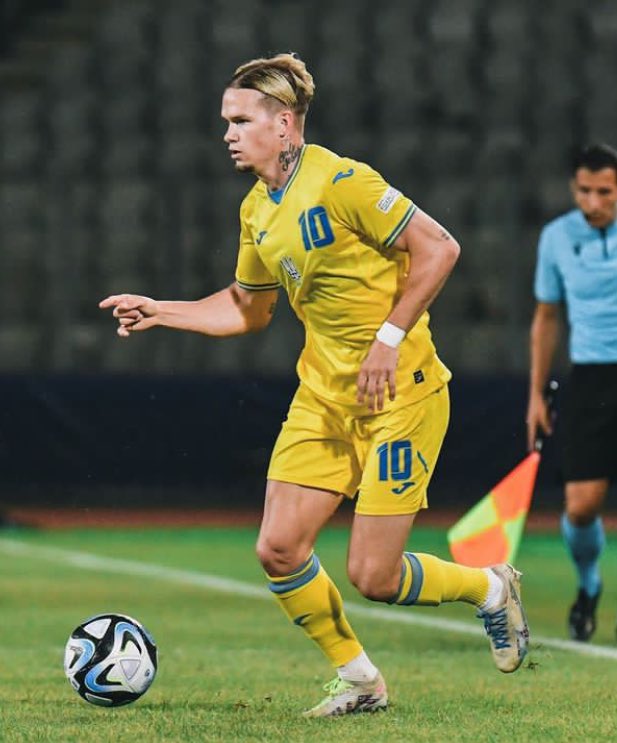 Another huge game for Mudryk and his Ukraine team today as they take on Spain u21 in the semi finals of U21Euros. 

We hope for another masterclass tonight 🇺🇦🔵