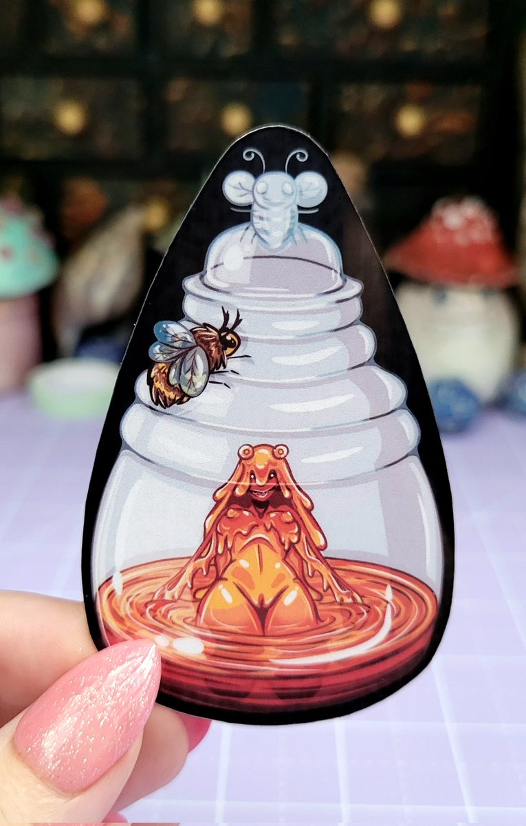 EcchiForest's tweet photo. Honey Slime Mimic sticker is now available in my shop.  Link in bio. 
Even the bees want some!
#slimeart #monsterlovers #monsterfudgers #slimegirl #slimemimic #honey https://t.co/0DrvGQ9zMy
