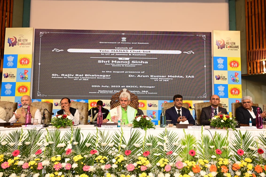 dar_Zubair_07's tweet photo. #Inaugurated 'J&K Health Conclave'.MoU with Homi Bhabha Cancer Hospital & #Research Centre and #NIMHANS was signed.
Also, launched India's first #Tele_MANAS Chat-bot for UT that will #ensure round the clock services of #Health Counsellors,Clinical Psychologists and Consultants.LG https://t.co/L83wQkoXLb