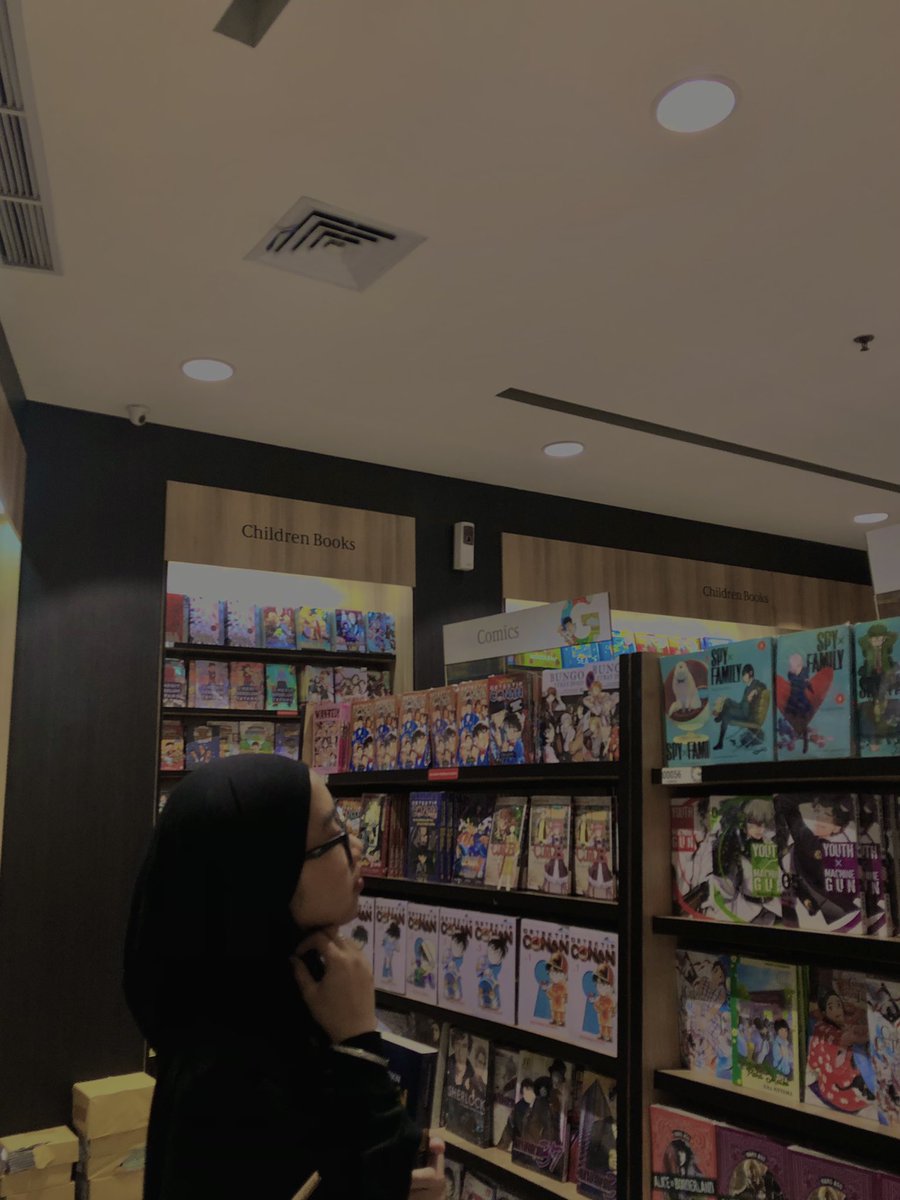 nutdvwn's tweet photo. dalam misi mencari apa ya https://t.co/yJKuN9is23