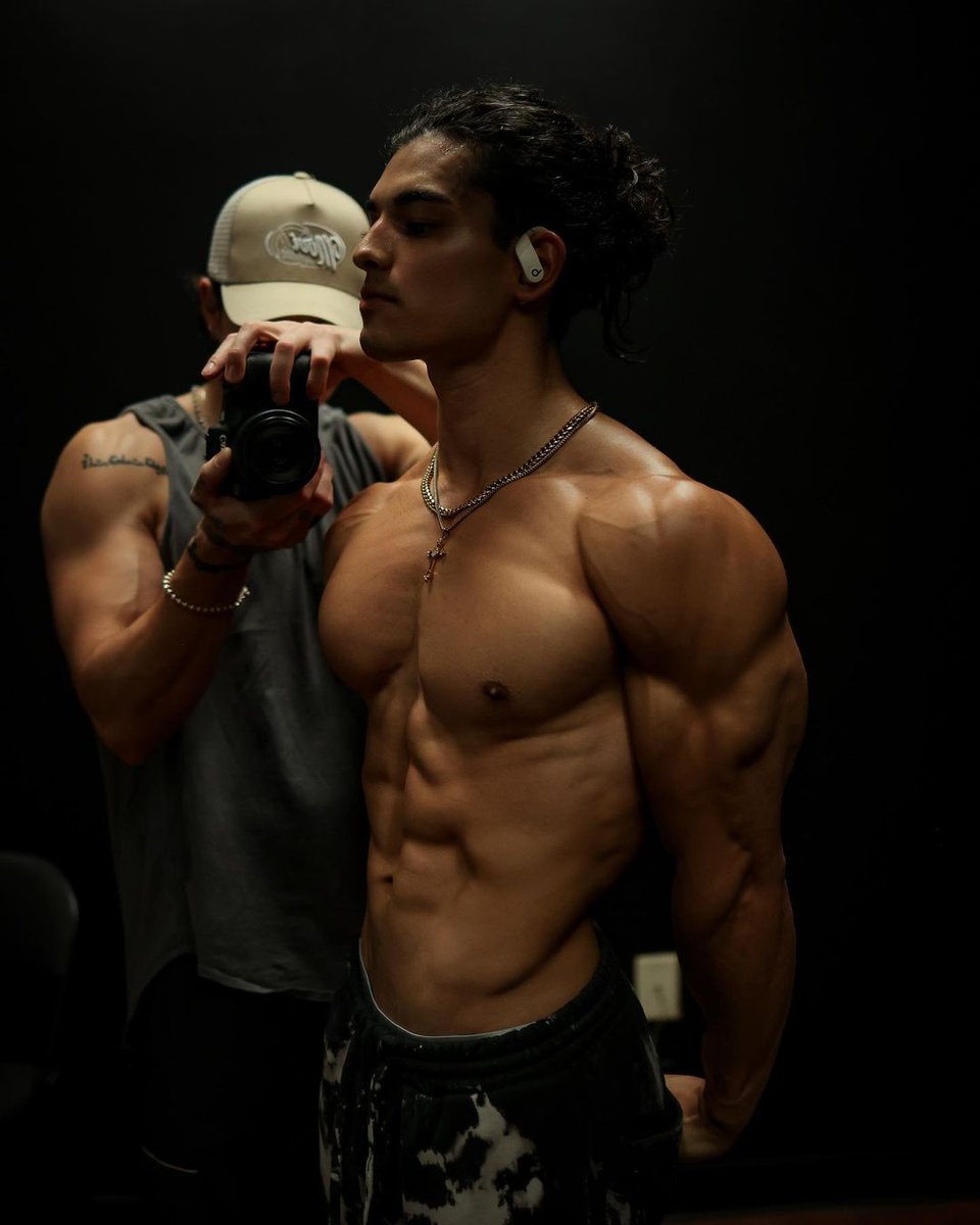 Musclemania tweet media