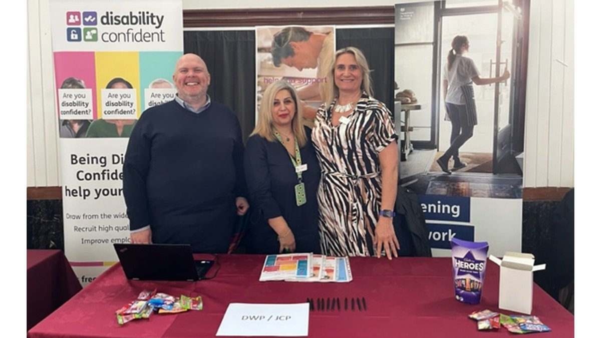 JCPinManchester's tweet photo. and Jobcentre staff are there to assist you! https://t.co/qfZ8rinifb