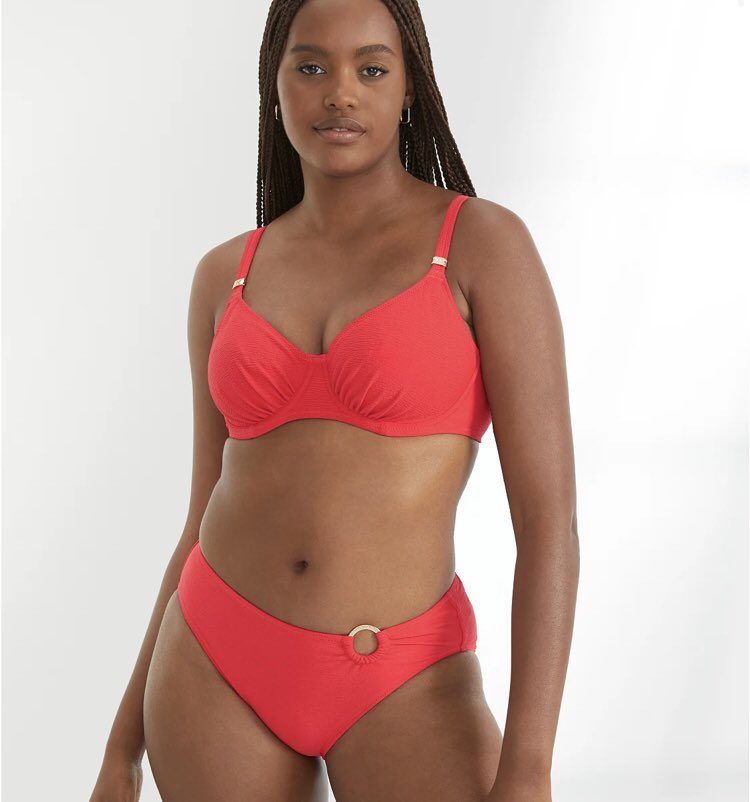 MelaniePett2's tweet image. 👙🎀🌸CHECK OUT WHAT’S TRENDING  UP TO 60% OFF SWIMWEAR 👙🎀🌸

NEW LINES ADDED🌸

Lots of lingerie and swimwear for all occasions

Head over to shop 💕

mavely.app.link/e/2NrW72MkbBb

#onlyforus2021  #lingerie #lingeriesolutions #straplessbra @everyone #strapless #multiwaybra