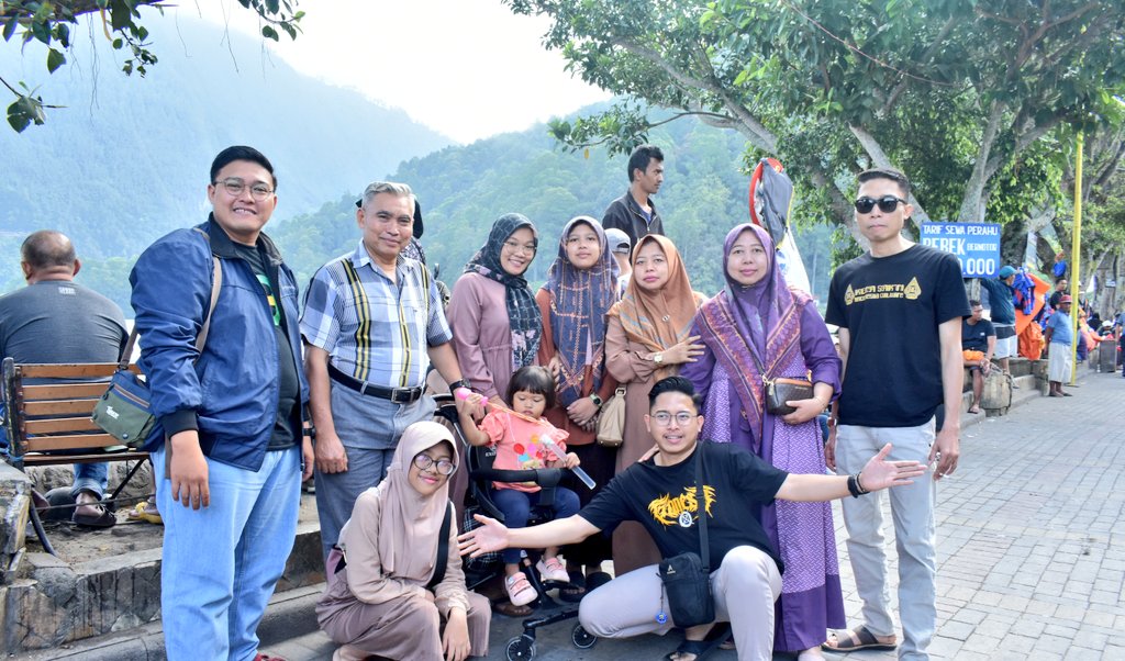 Keluarga, nomer satu. 
#telagasarangan #magetan