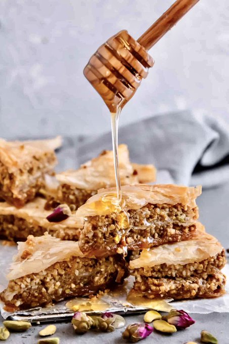 Image credit Dikla Frances https://www.onesarcasticbaker.com/honey-orange-blossom-baklava/
