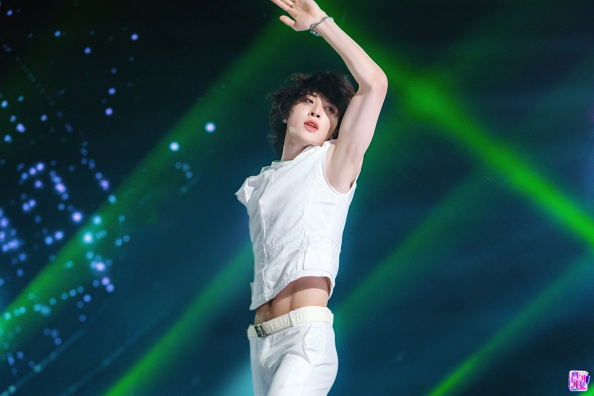 inga_sbs's tweet image. 📸230702 인기가요 #현장포토

🖼️T5 조각상 온라인 전시회🖼️

📍일시 : 2023년 7월 5일~
📍입장료 : T5를 향한 사랑 628%
📍주의사항 : So cute한 외모와는 달리 그렇지 못한 무대 장악력💥

입장하기▶️programs.sbs.co.kr/enter/gayo/vis…

#인기가요 #inkigayo #TREASURE #트레저 #T5 #T5_MOVE @ygtreasuremaker