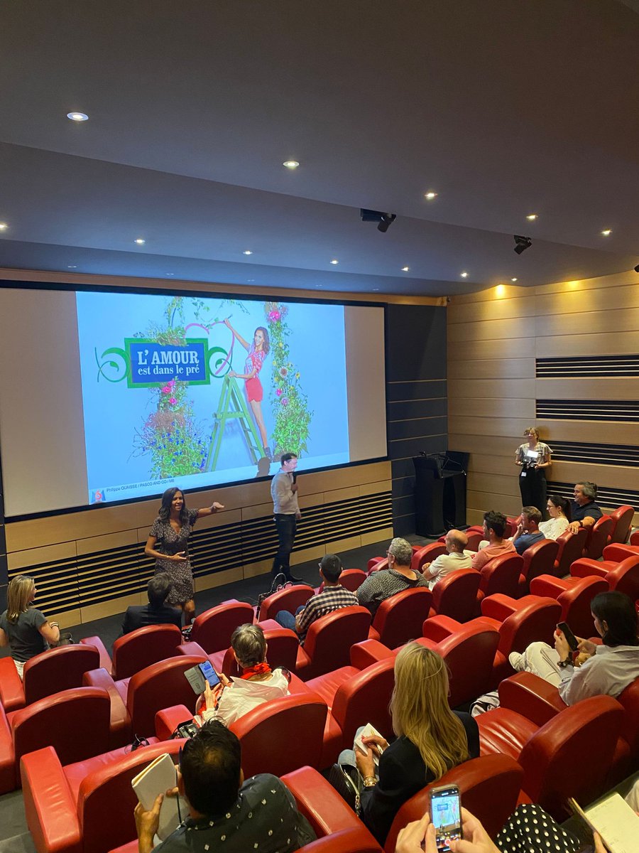 #ADP - Hier s'est déroulée la conférence de presse de la 18e saison de "L'Amour est dans le pré", en présence de Karine Le Marchand et de certains agriculteurs.
Rendez-vous très bientôt sur <a href="/M6/">M6</a> pour découvrir les aventures de nos 13 nouveaux agriculteurs !