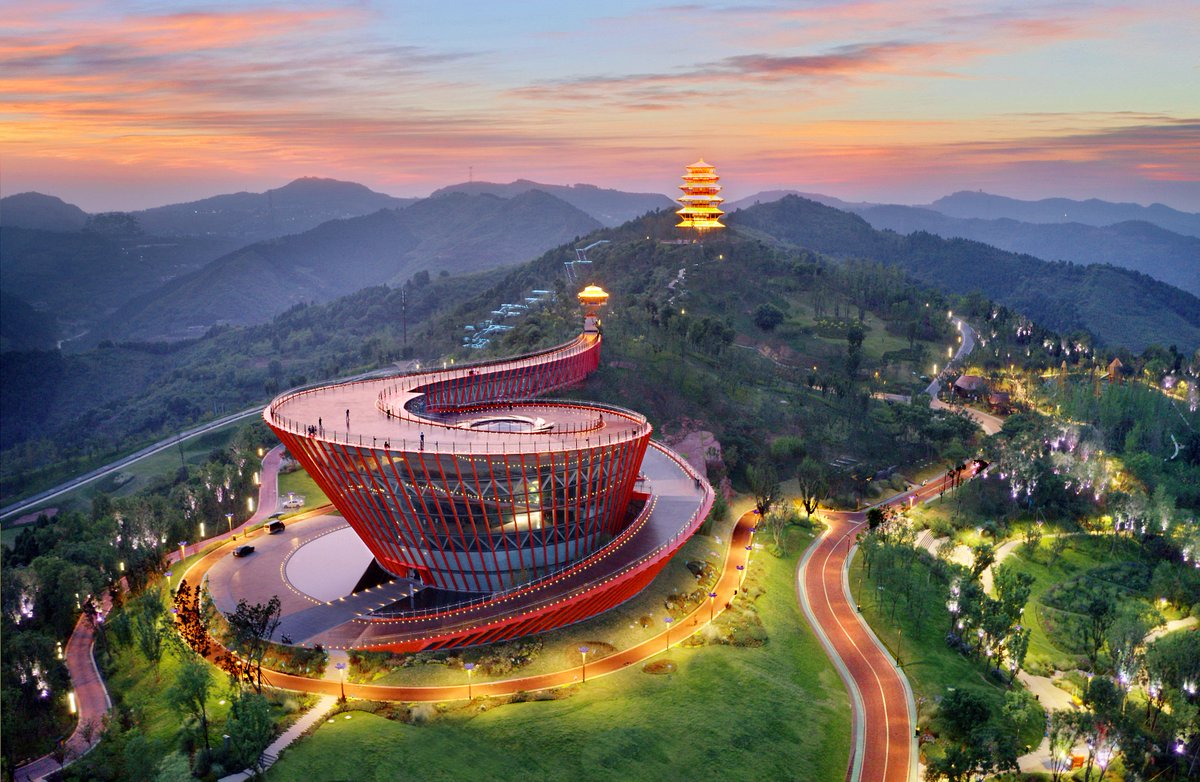 CSCECNEWS's tweet photo. #CSCECinSeasons ๐ณExperience the beauty of summer with CSCEC!
The keywords of summer are scorching sun, rich vegetation, and sea breeze... ๐๐ด๐
#Summer #architecture #Tree #BeautifulCSCEC https://t.co/6gQhzGUrhn