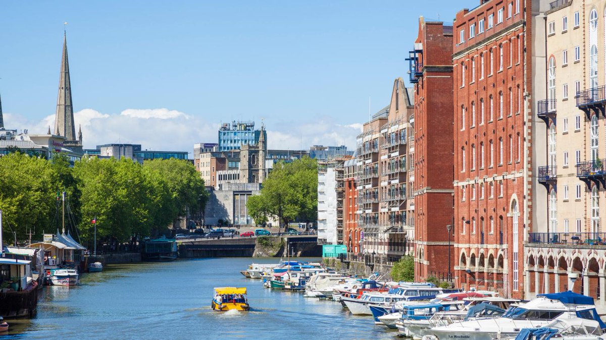 LSLLandNewHomes's tweet image. The top 10 #postcodes where sellers have the upper hand loom.ly/u-g6n4U