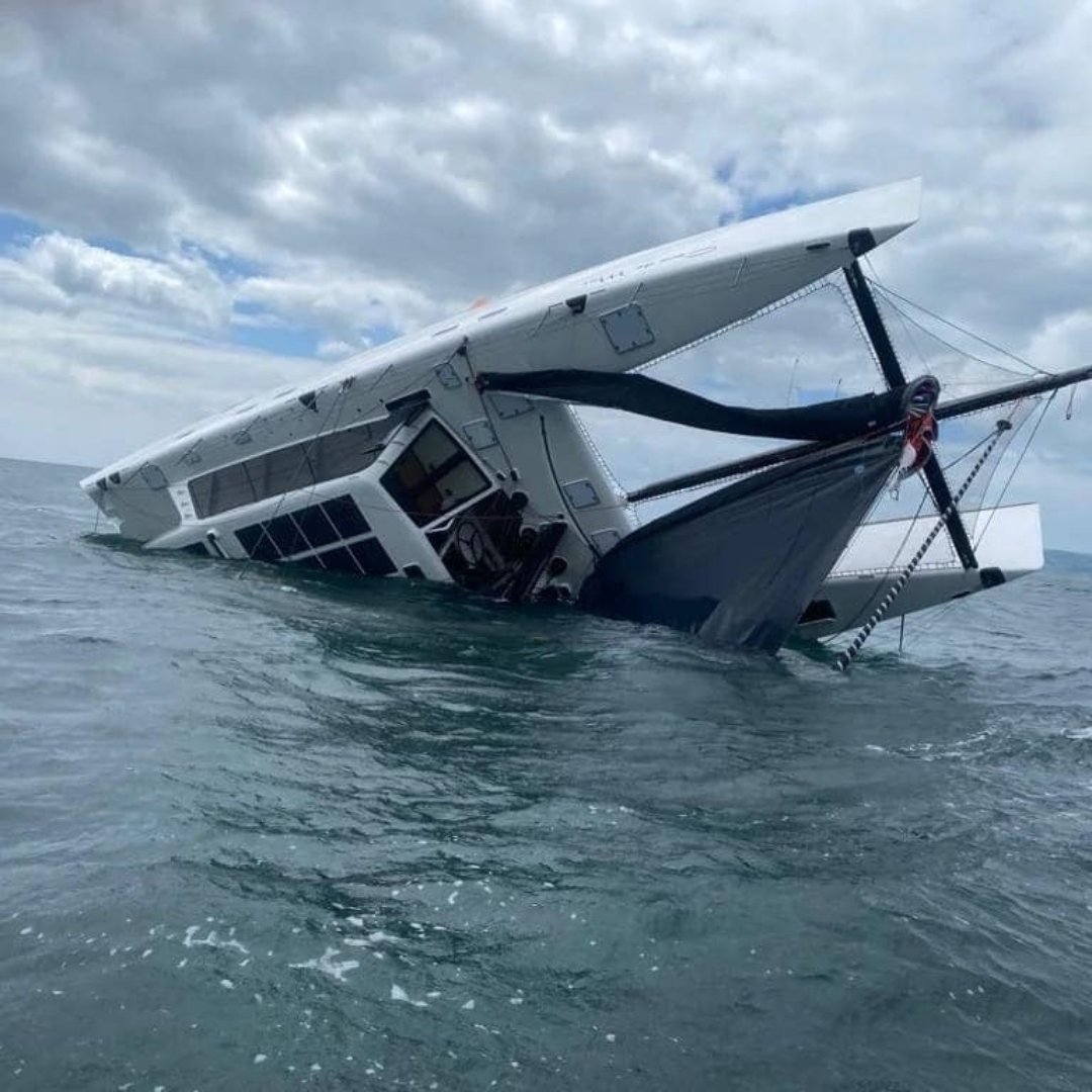 RNLI's tweet photo. When a 20 metre multi-hull boat capsized during the Isle of Wight boat race, @RNLI_Portsmouth volunteers raced to the rescue.

Three people had to be transferred to @BembridgeRNLI after feeling the effects of cold water immersion.

Well done everyone.  👏 

#RNLI https://t.co/VPJUPxcTui