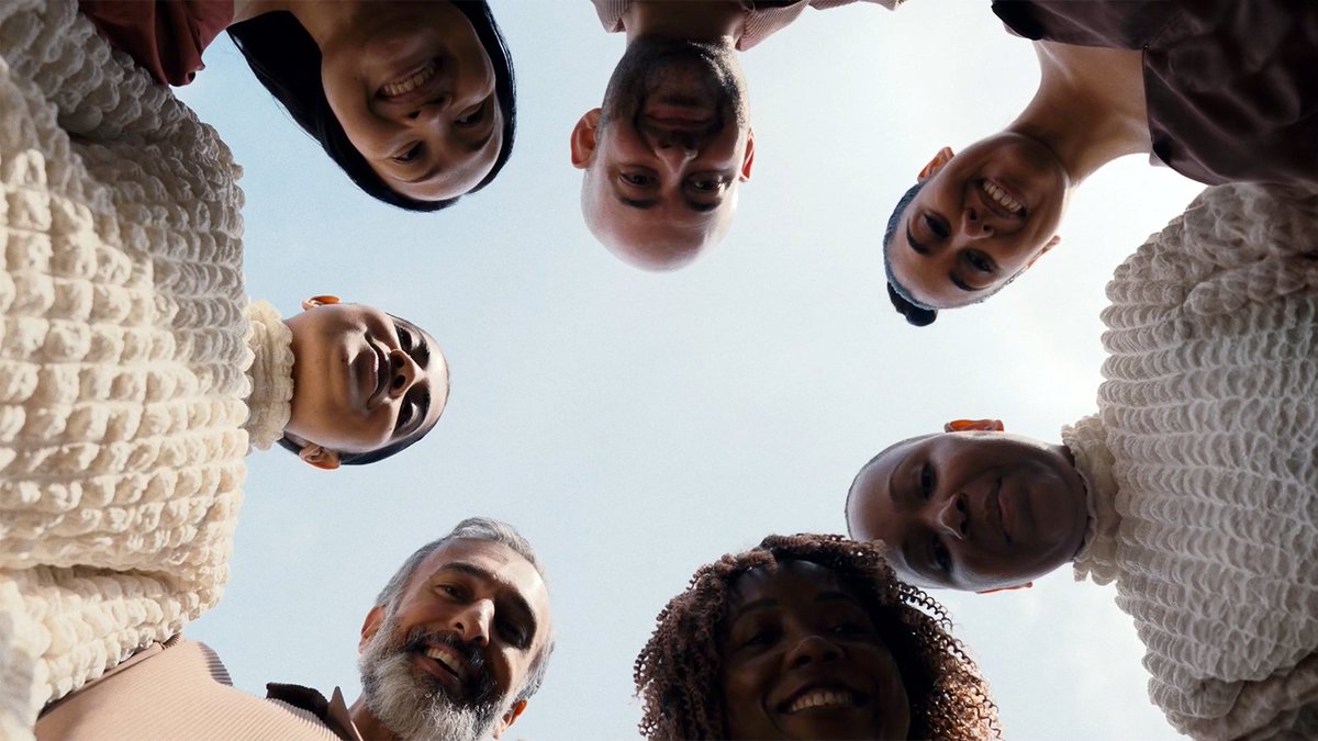 If you can't make it to Leicester visit <a href="/OuternetGlobal/">Outernet London</a>  to see SPEAK | Tues 4 July–Sun 9 July

🎞️SPEAK is a new film created by <a href="/EMMANUELSUGO/">creative</a> &amp; <a href="/KaiaLaurielle/">Kaia Laurielle</a> -  exploring the relationship between care &amp; migration. #NHS

🔗bit.ly/3JuqwhF

<a href="/DrNeenaJha/">Neena Jha</a> <a href="/andrewmeyerson/">Dr Andrew Meyerson</a>