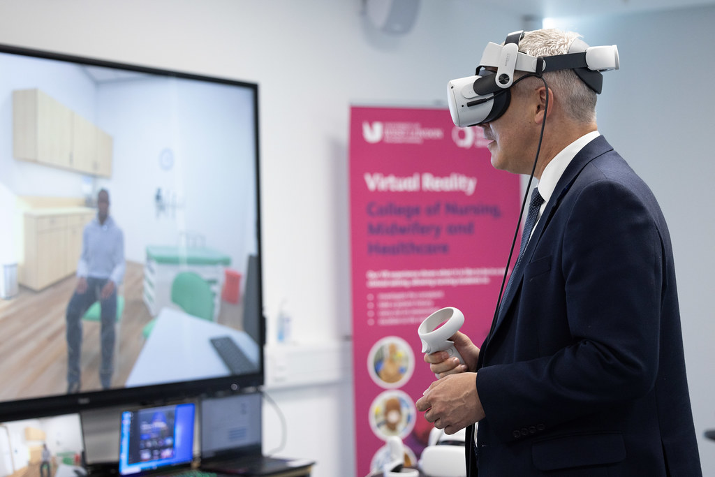 We welcomed Steve Barclay, Secretary of State for Health and Social Care (<a href="/DHSCgovuk/">Department of Health and Social Care</a>), and Ed Hughes, CEO Council of Deans of Health (<a href="/councilofdeans/">Council of Deans of Health</a>), to UWL for a tour of our simulation centre at the College of Nursing, Midwifery and Healthcare. #NHS75