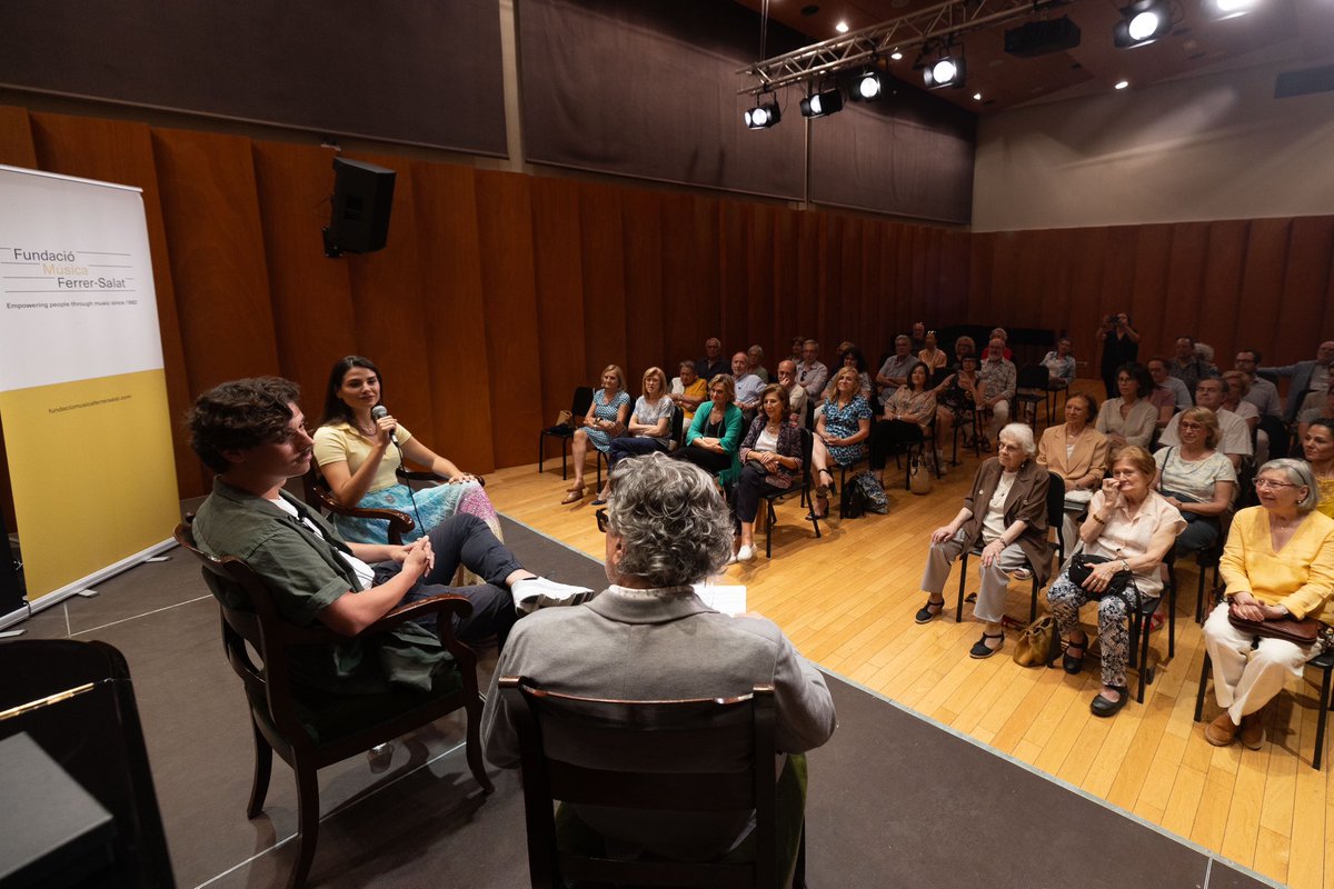 FIMCPeralada's tweet photo. Han tornat els diàlegs al Festival de Perelada. Gràcies @AmicsLiceu ,  @liceu1837 @serena_saenz , #JanAntem  #fundaciónoperaactual  i Pablo Meléndez -Haddad per la gran estona que varem passar plegats ahir. ❤️ @OperaActual @FestClasica @OperaActual @CostaBravaFesti https://t.co/VLrtAkT0U5