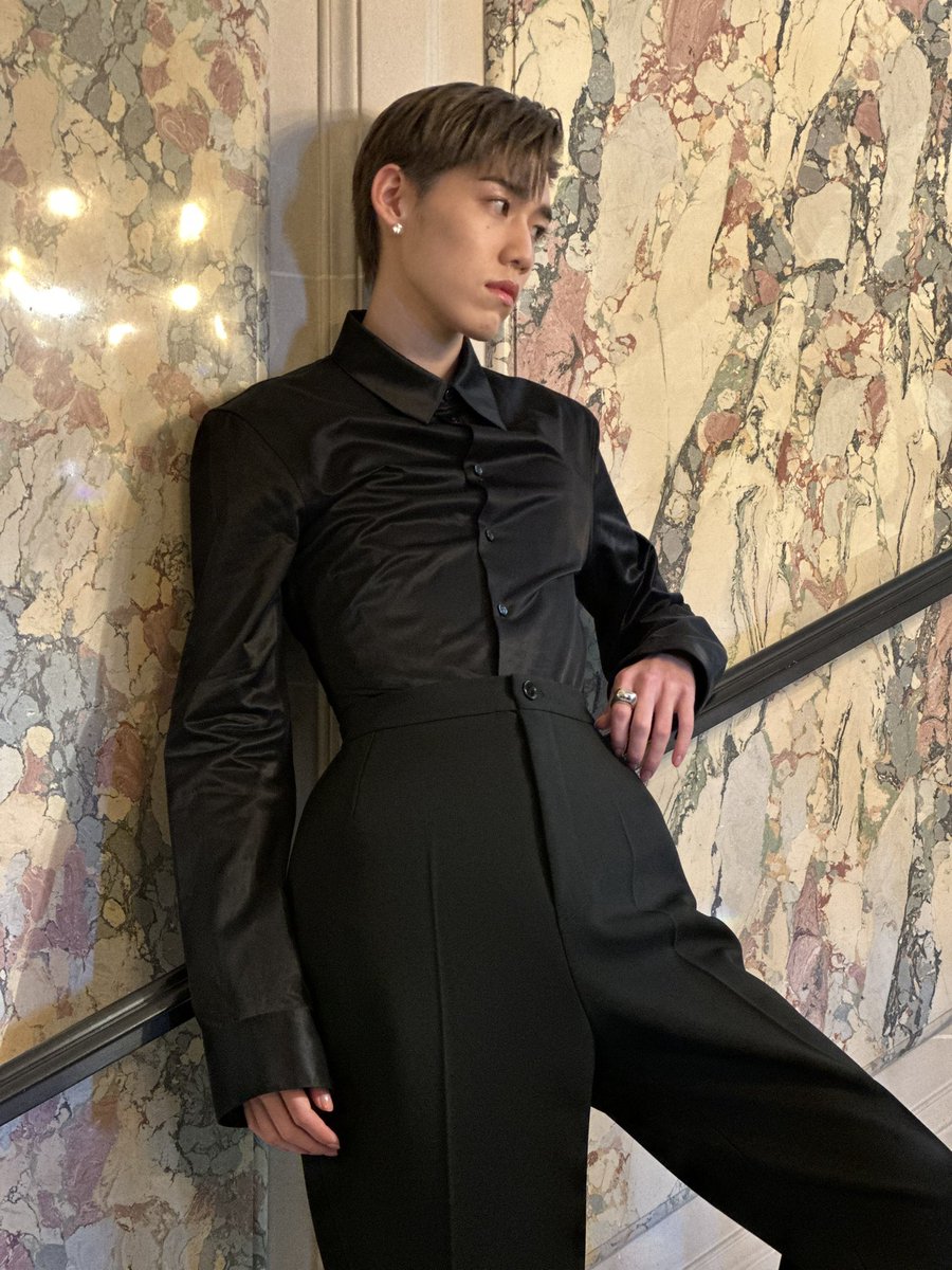ZZocial's tweet photo. @ppkritt เตรียมพร้อมสำหรับไปดู #BALENCIAGA 52 #COUTURESHOW #ppkritt #zconversation #พีพีกฤษฏ์ https://t.co/XoYRTEC84G