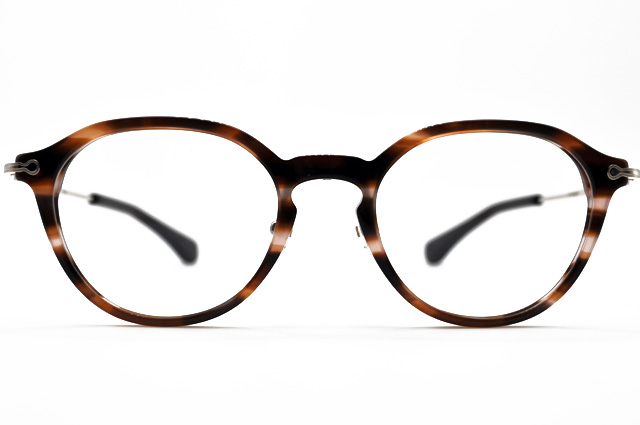 isemegane's tweet photo. 濃淡のハッキリとした美しい模様が印象を華やかにしてくれるフォーナインズのミックスフレーム
フロントパーツの裏側にしっかりと埋め込まれたチタン
合金製のクリングスパーツは滑り落ちを防ぎ、快適な視
界です
M-131 8361(ピンクブラウンデミ/ホワイトゴールド)
#fournines
#フォーナインズ
#m131 https://t.co/Rqfo2fxtfM