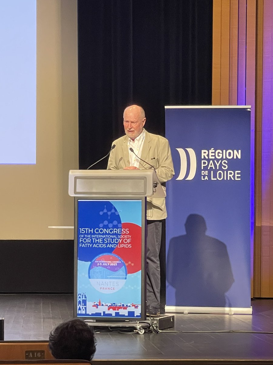 theISSFAL's tweet photo. SFEL: 2021 CHEVREUL Medal
Professor Bob Gibson
@ISSFAL_Nantes #nantes2023 https://t.co/Yi5yp1hWEX