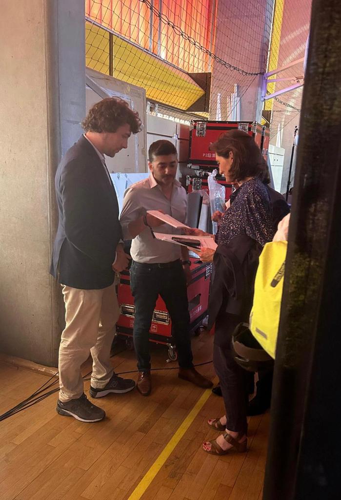 Julien Noronha tweet media