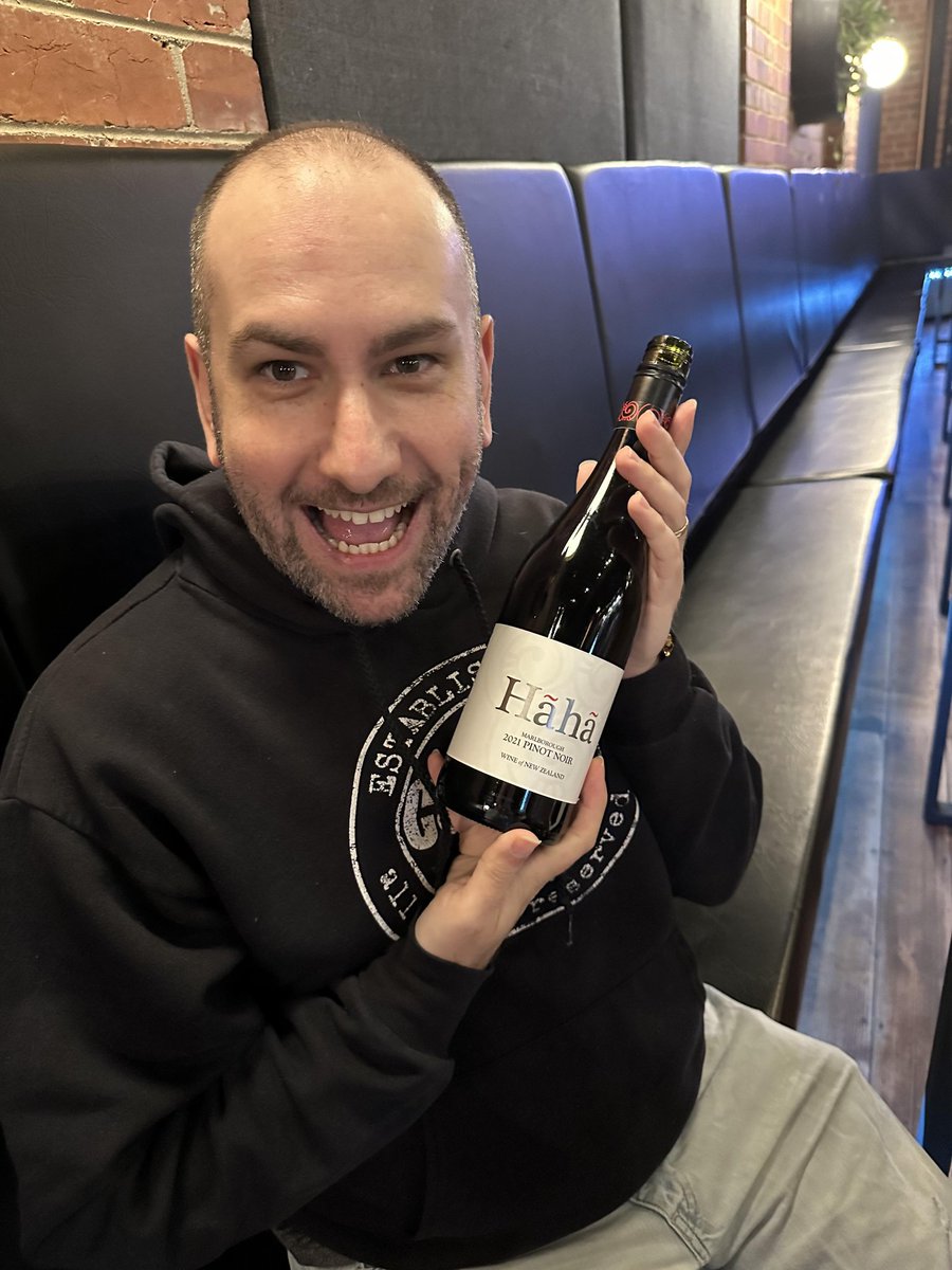 nicksplitter's tweet image. Mum and dad go wild on a school night 🍹 #haha