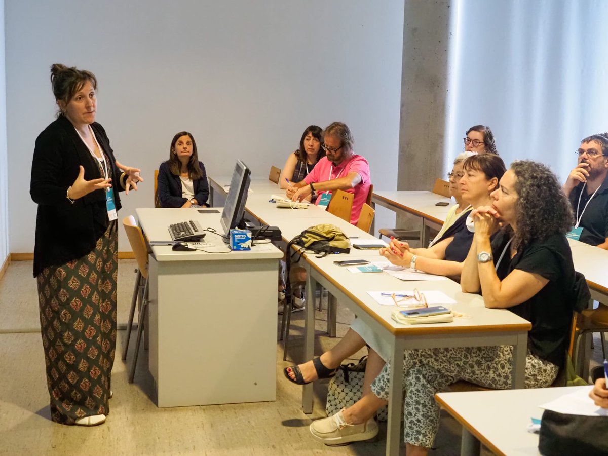 CIDUI_congress's tweet photo. Sessions orals #CIDUI2023 https://t.co/05XNkbrYlg