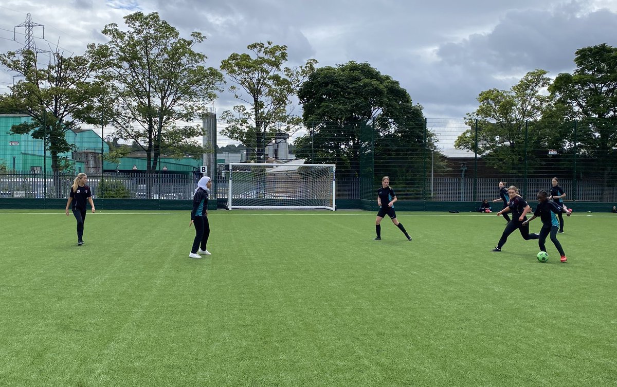 Stocksbridge High PE Dept tweet media