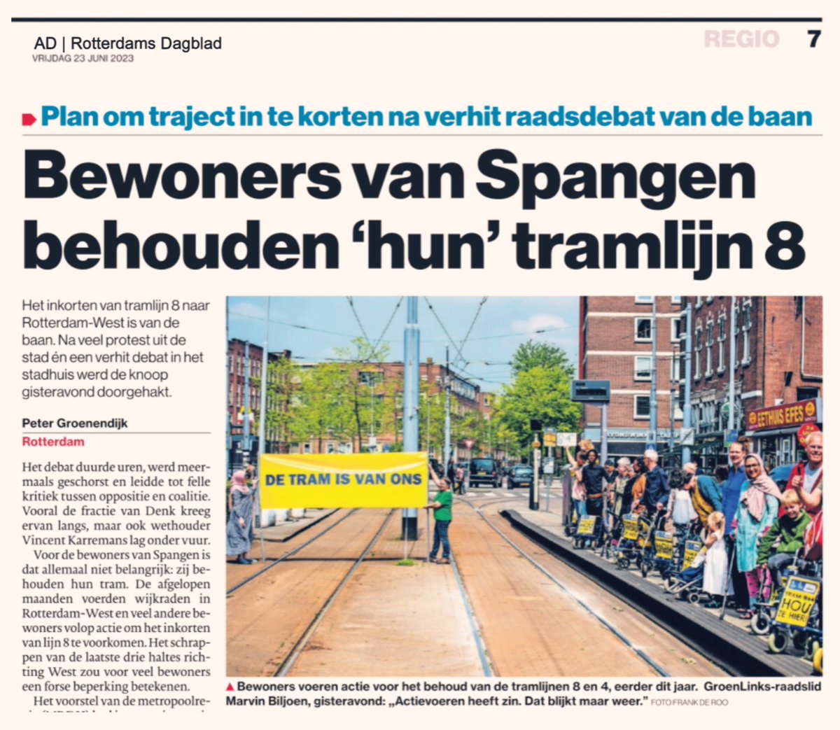 FredMarree's tweet photo. De Rotterdamse politiek lijkt zijn ware gezicht te laten zien. Een krant kopte: ‘Dit beleid splijt de stad’. Maar het gaat niet alleen over het steeds armoediger wordende armoedebeleid, maar ook over het openbaar vervoer.
Columnpje Openbaar vervoer > https://t.co/Cd9FIZzRXQ https://t.co/xiYCoYDVmC
