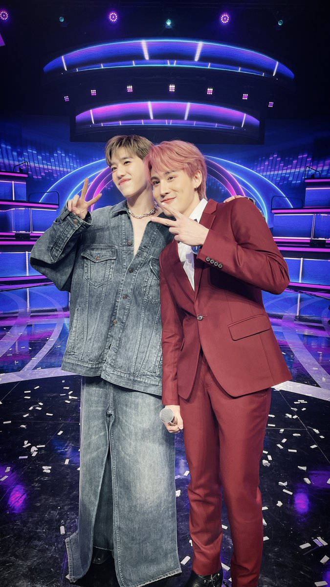 XIworldstar's tweet photo. จบไปแล้วกับรายการ I CAN SEE YOUR VOICE THAILAND TPOP EP.1 - พีพี กฤษฎ์

พีพีได้เลือกอินทัช เป็นคู่ร้องเพลงด้วยในผลงานเพลงลังเล เสน่ห์แรงไม่มีฉุด 

ขอบคุณพีพีด้วยนะค้าบ @pp.kritt 

#พีพีกฤษฏ์
#PPKRIT
#intouch_xi
#xiworldstar
#xi_th
#ICanSeeYourVoiceTPopxppkrit
#ICanSeeYourVoice https://t.co/1YLIY5EFBW
