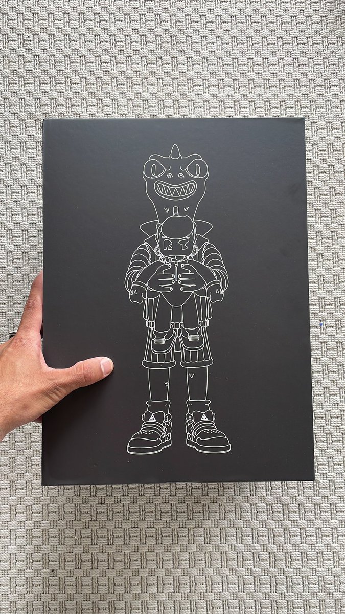 Sheeeeesh, proud to own one of these beauties from <a href="/SpatStudio/">Spat Studio</a> x <a href="/Overlord_xyz/">Overlord</a> only 61 made! Praying I get #1 or #61.