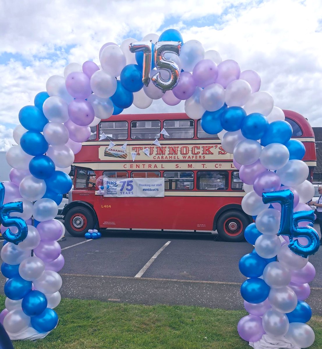 Happy Birthday to the NHS 💙🌈  Celebrations today at Leverndale with some lovely cakes and treats for us all. #NHSScot75 #happybirthday