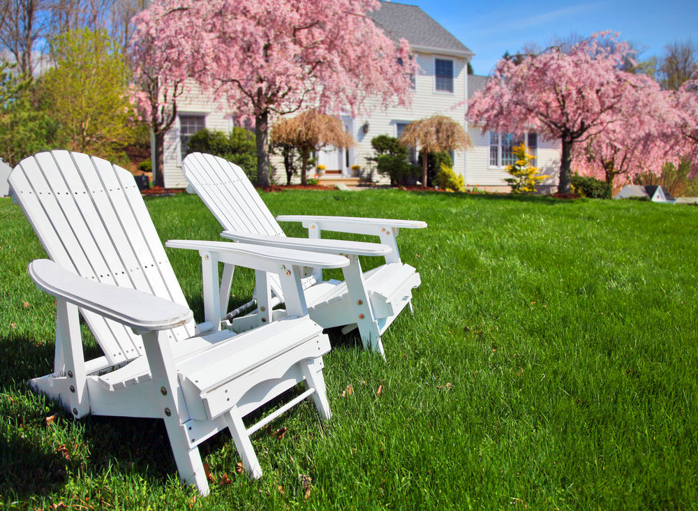 This home has a really great backyard. Plenty of space, beautiful trees, and a well cared for lawn. Use this as a goal if you're thinking about sprucing up your home's backyard and you'll be well on your way.

RealtorAlMarsico@gmail.com

614-595-4075 facebook.com/39850153719892…