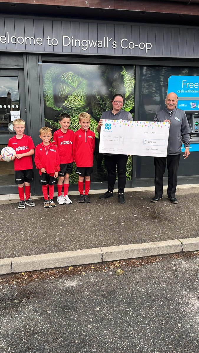 Alasdair011's tweet photo. #DingwallCoop presenting a Community Donation cheque to Dingwall Soccer 7's
@andybDGM @DSimps0104 @ElaineS13394392
@RossMemberPcoop 
#itswhatwedo 
#community https://t.co/aR5yD7MJj1