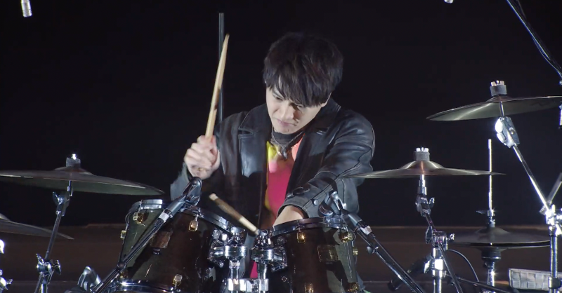 TELASA_thai's tweet photo. ／
#Krist 初の単独コンサートツアー
神奈川公演（夜）の様子が今日から✨
＼

Krist（クリス）初のソロアジアツアー
神奈川公演（夜）の模様をテラサ独占配信！

アーティストとして音楽に真摯に取り組むKristの姿は必見
さらにインタビュー映像も7/14に配信！！
#TELASAxKristsoloconJP