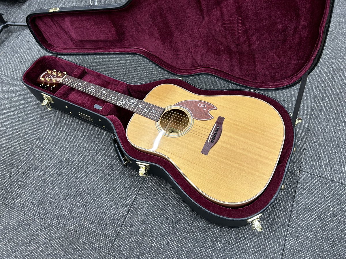 acousticboy1993's tweet photo. この前久々にギター弾きに行った https://t.co/RGDDnS6GKY