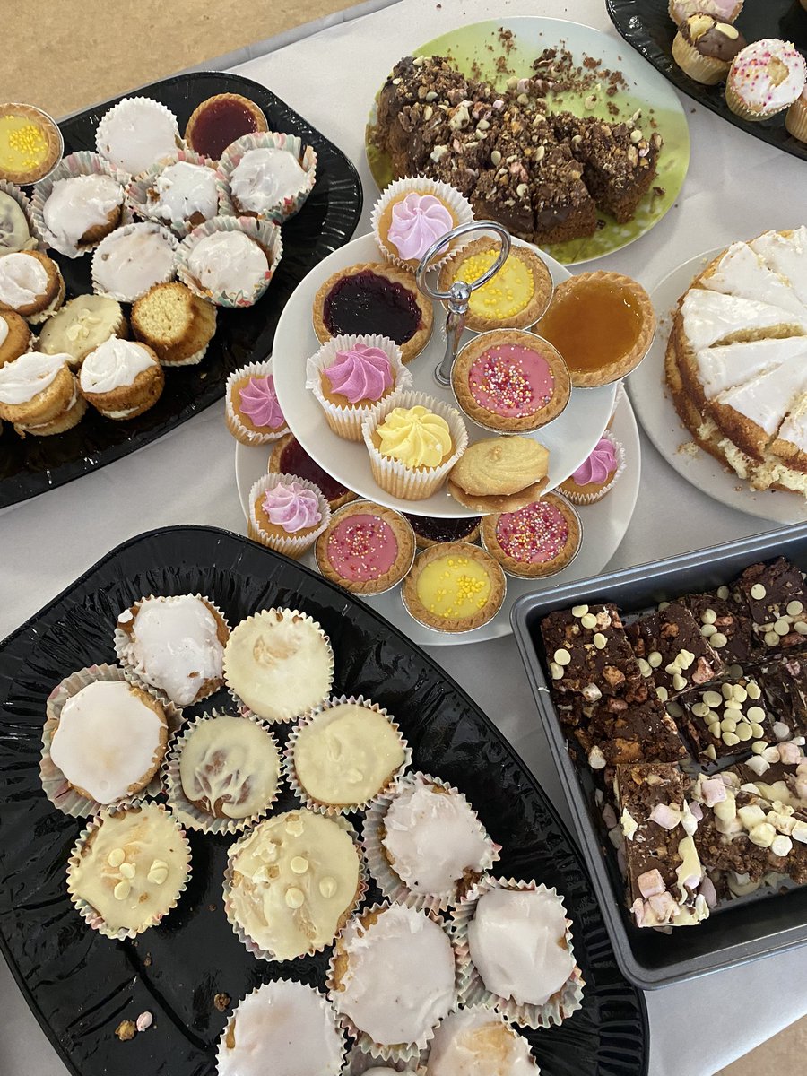 LauraTomkins_bridge tweet media