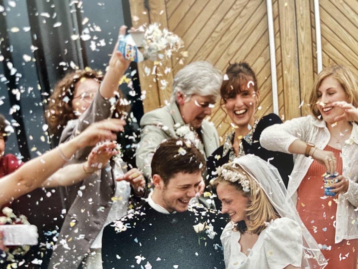 Och look at the little childer