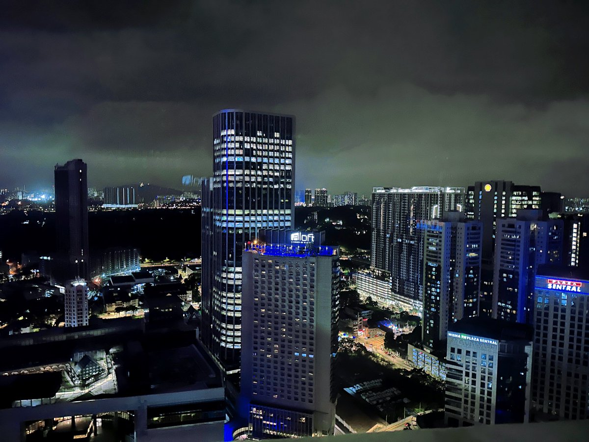 今晚是不是有故事啦？嘿嘿嘿