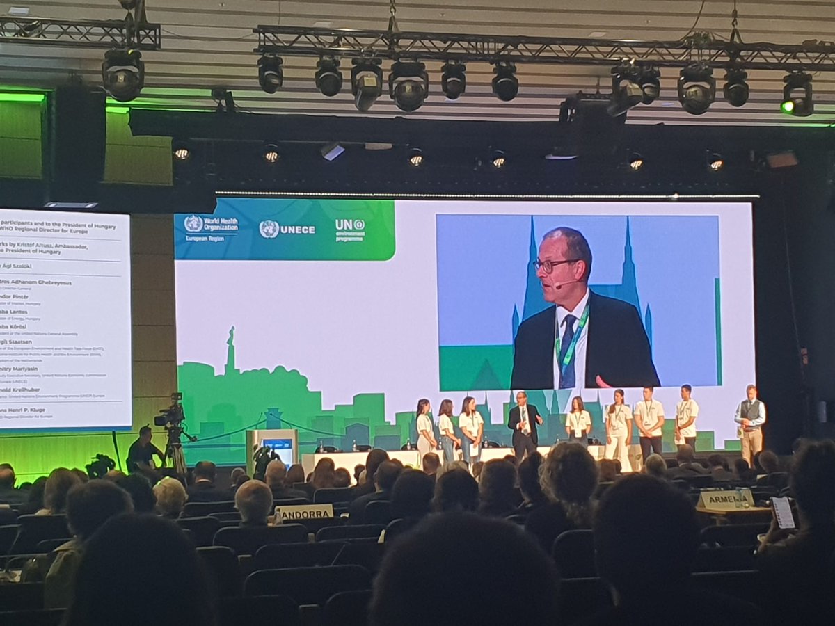 Dr @Hans_Kluge of @WHO_Europe opens #7MCEH, pinpointing our current place in the climate crisis, and stressing the urgency of addressing impact on health & equity. One thing is clear: we need to bring all actors together - from governments to civil society - to face this crisis.