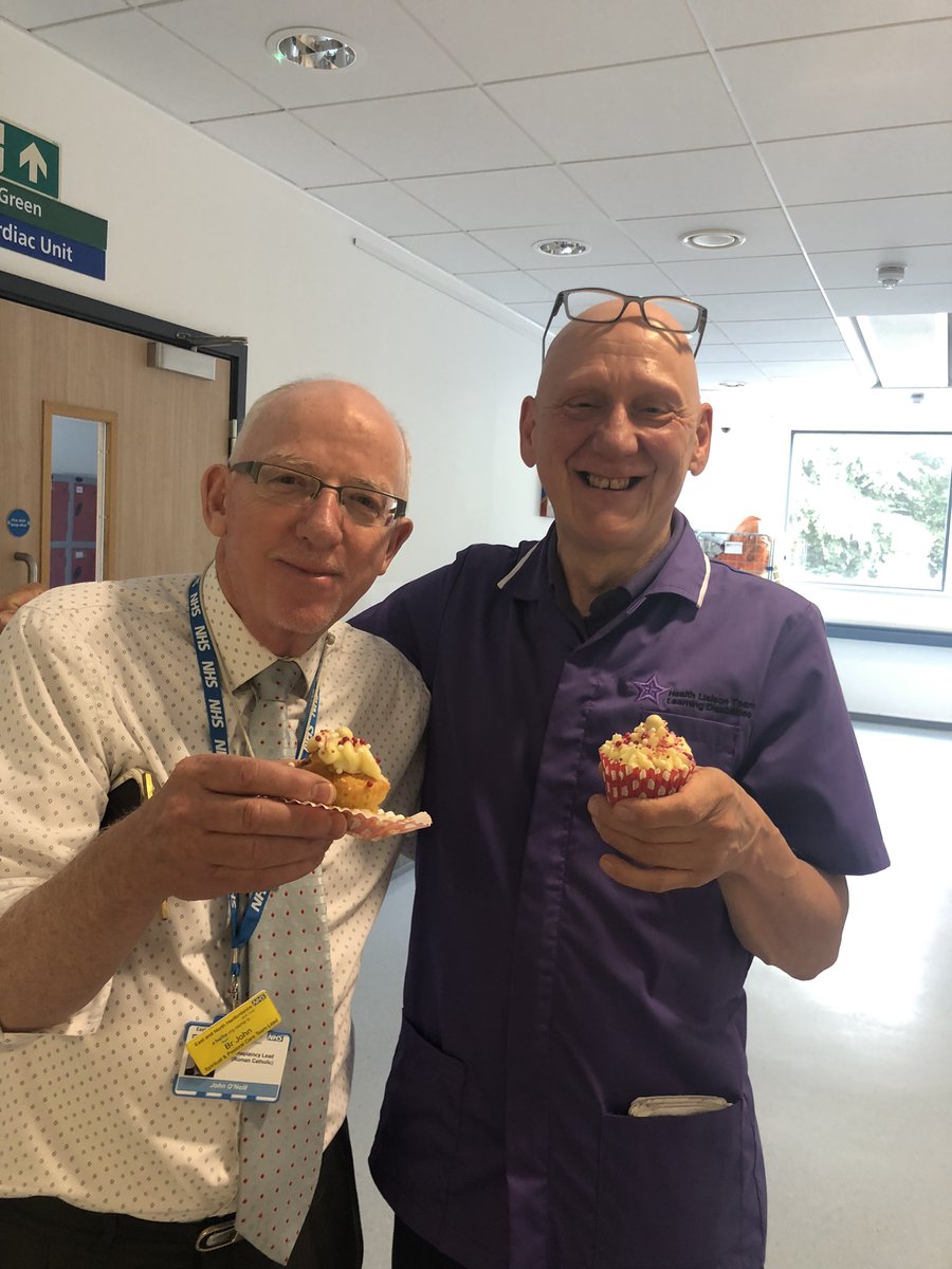 carriekirby43's tweet photo. More #cakeiteasy picβs. Big thanks to our chaplaincy and Learning Disability teams at @enherts @ENHHCharity https://t.co/62wp2F1Ohk