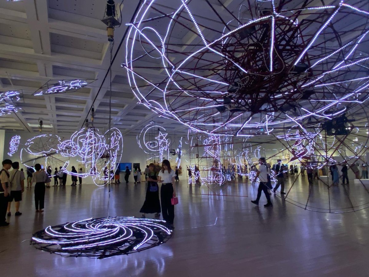 MetaMasako's tweet photo. Sending July 4th vibes from Tokyo with the fireworks master @CaiGuoQiang exhibition at @NACT_PR with @trlab_ #daytimefireworks series 🌸🎆✨ https://t.co/7ABHPQ3mFZ