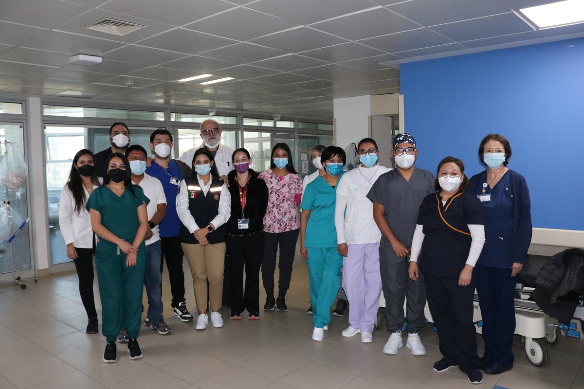 hospitalcopiapo's tweet photo. Damos la bienvenida al Equipo Médico de Emergencia proveniente de México que envía la OPS/OMS para apoyar al Servicio de Pediatría de nuestro hospital durante la Alerta Sanitaria por virus respiratorio.

TEAM: 2 médicas, una Terapeuta Respiratorio y 5 enfermeros y enfermeras. https://t.co/7y8Zk8Hw5C