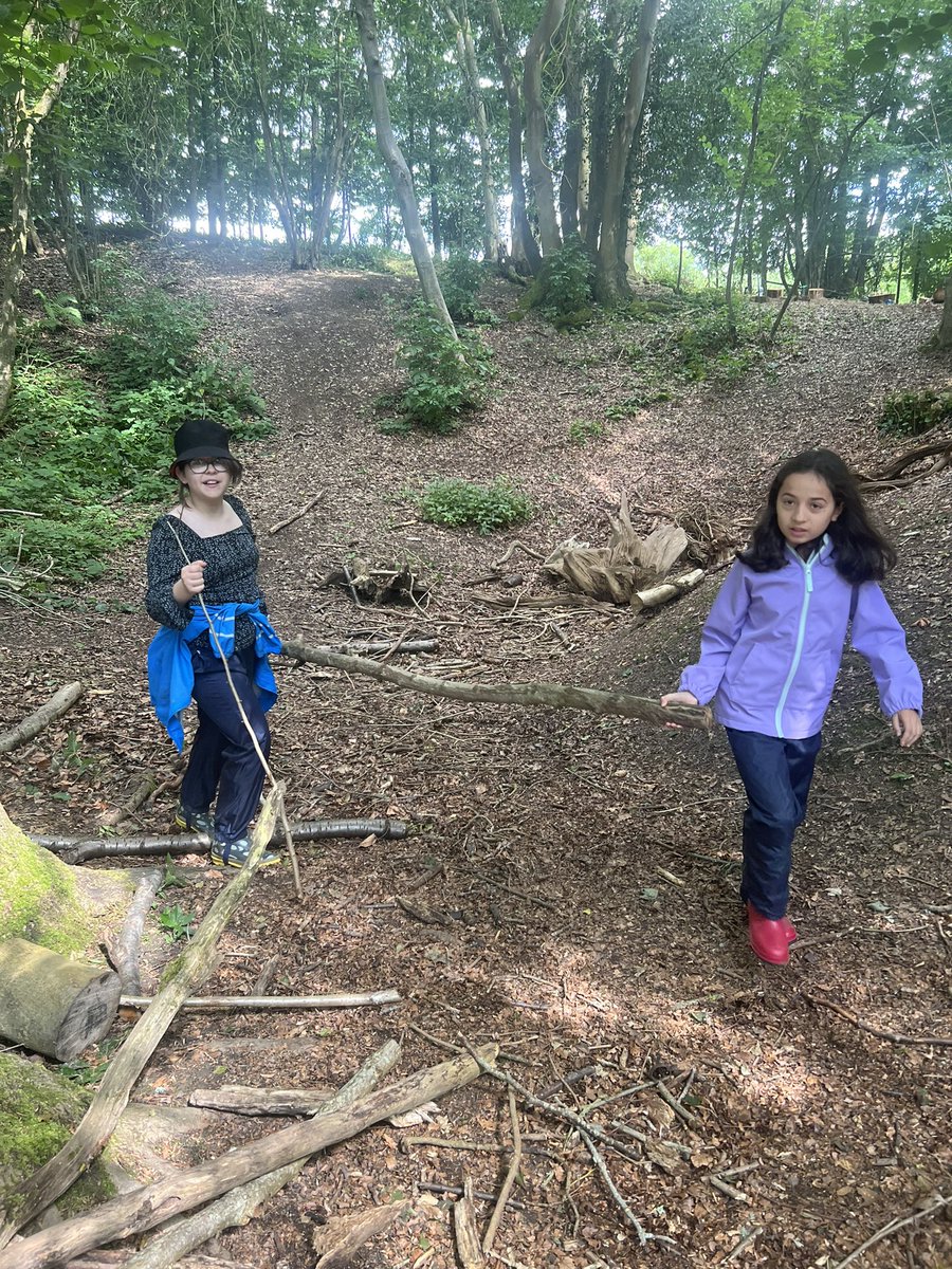 The Nature Ninja clan are getting started on some den building 🌳 <a href="/MrsMalhotraCTS/">Mrs Malhotra - Cherry Tree School - Watford</a> <a href="/MrLittleboyCTS/">MrLittleboyCTS</a> <a href="/CTS_Watford/">Cherry Tree Primary School</a>