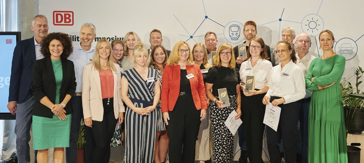 Posteo_en's tweet photo. Climate Mobility Challenge 2023: Posteo awarded climate mobility prize from Deutsche Bahn https://t.co/nmjF6ZYQR1 https://t.co/IDFu2hj3p6