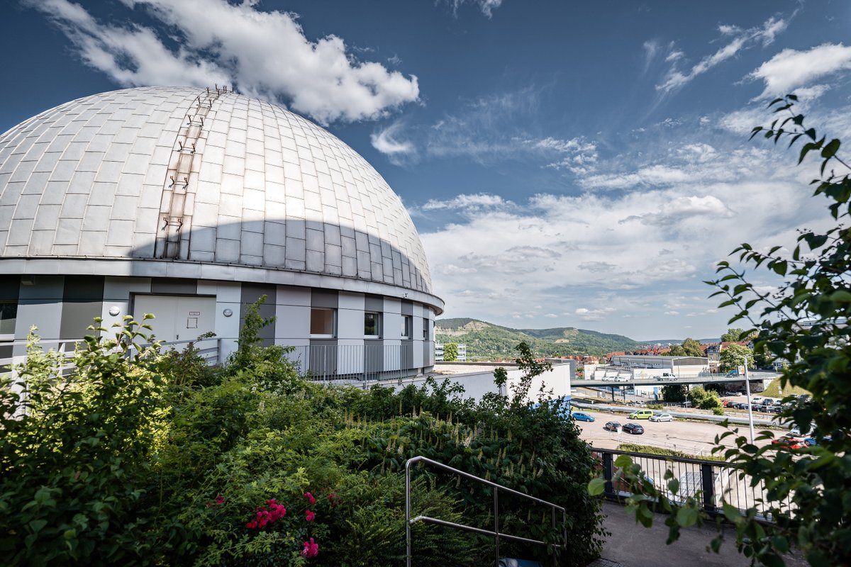 batix's tweet photo. Wir sind auf dem Campus der @EAHJena zum KickOff-Event des Thüringer Wasser-Innovationsclusters ThWIC. Das Innovationscluster ist eine Zusammenarbeit zwischen der @UniJena, dem Fraunhofer IKTS sowie der @EAHJena. Gemeinsam geht es ums das Wassermanagement der Zukunft. #thwic #bx https://t.co/3la8h98j3e