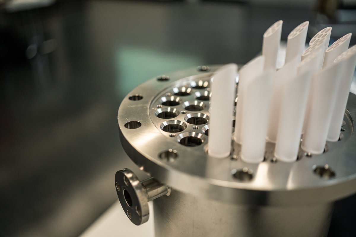Wir sind auf dem Campus der <a href="/EAHJena/">Ernst-Abbe-Hochschule Jena</a> zum KickOff-Event des Thüringer Wasser-Innovationsclusters ThWIC. Das Innovationscluster ist eine Zusammenarbeit zwischen der <a href="/UniJena/">Universität Jena</a>, dem Fraunhofer IKTS sowie der <a href="/EAHJena/">Ernst-Abbe-Hochschule Jena</a>. Gemeinsam geht es ums das Wassermanagement der Zukunft. #thwic #bx