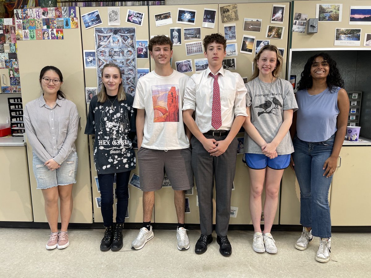 Congrats to #FirebirdArt #APDrawing students! Their class average excels past both the state &amp; national average with most receiving the top score! Proud teacher here ❤️ #arteducation #arteducationmatters #highschoolart #arted