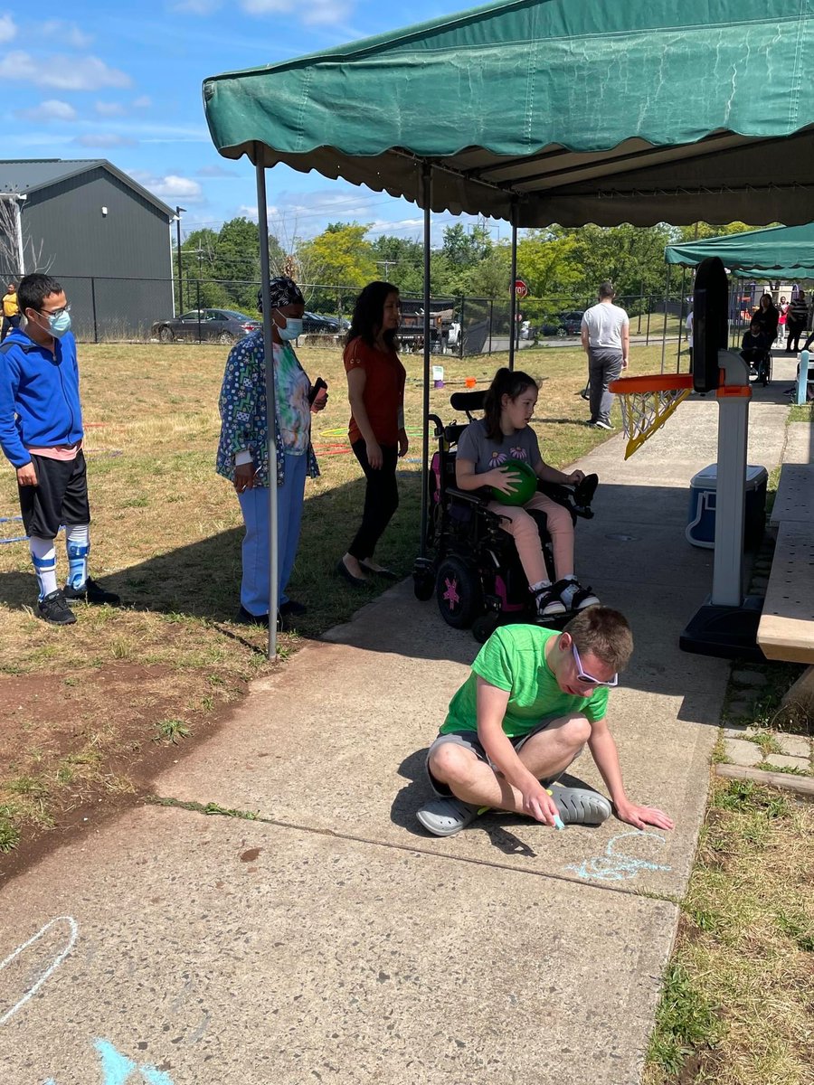 ESCofNJ's tweet photo. Scenes from Piscataway Regional Day School's Field Day! #ESCNJ #PRDSNJ https://t.co/H7ntskN2NC