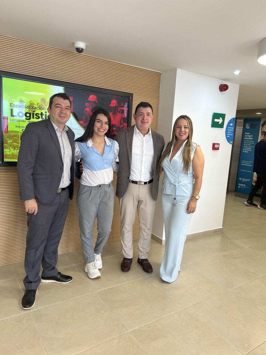 valleinternaci1's tweet photo. #Conectados 📍con la #RutaDeInternacionalizacion delegados por nuestro Secretario el Dr. @p3bravo de la @SedecV, fortaleciendo la gestión comercial de los empresarios Del Valle, para que inicien su plan  exportador, con el fin de llegar a validar sus productos en el extranjero. https://t.co/hJnMaQJrOa