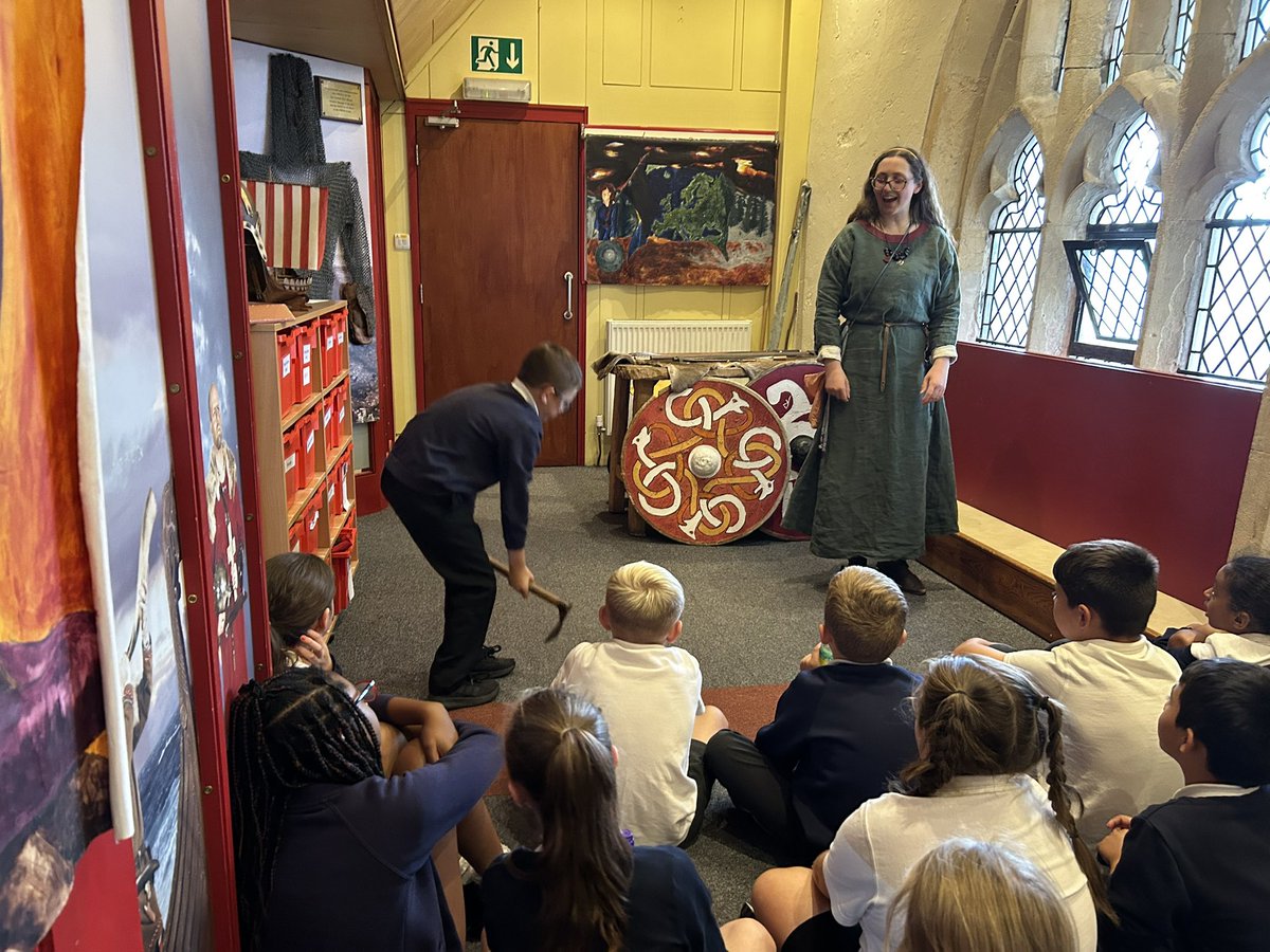 HallPeel's tweet image. We have had the best day at JORVIK and got to see and learn lots. We even got to see some real Viking weapons ans some got to hold them!